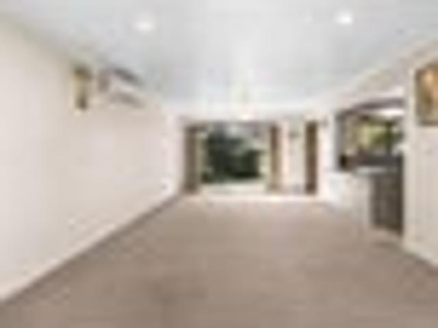 Frimley, 2 bedrooms, $600 pw