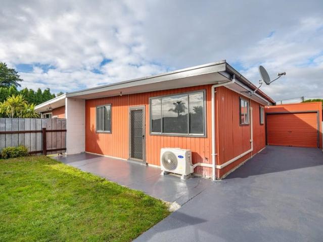frimley, 2 bedrooms
