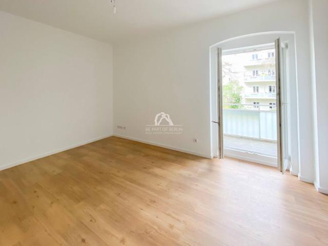 FRISCH SANIERT 1 ZIMMER | RUHIGLAGE PRENZLAUER BERG | 1.OG MIT BALKON| BEZUGSFREI & PROVISIONSFREI |