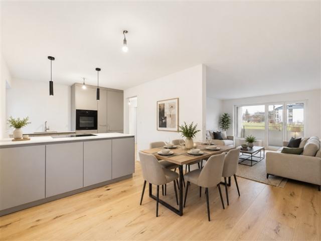 Frisch sanierte 3.5 Zimmer Wohnung mit Balkon in Wittenbach