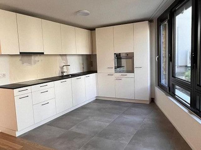 Frisch sanierte 3.5 Zimmerwohnung an zentraler Lage in Lyss