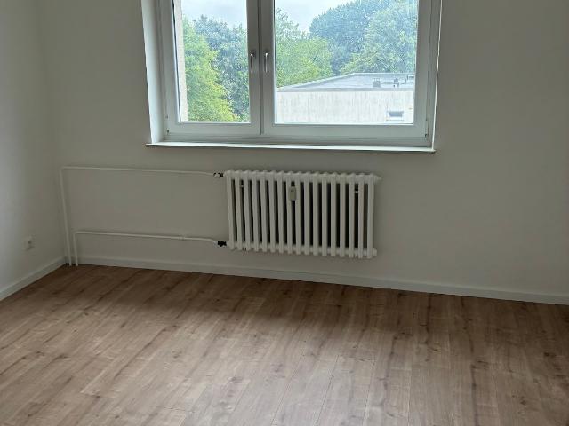Frisch Sanierte 3 Zimmer Wohnung, 03. OG, rechts, Emil von Behring Straße 5