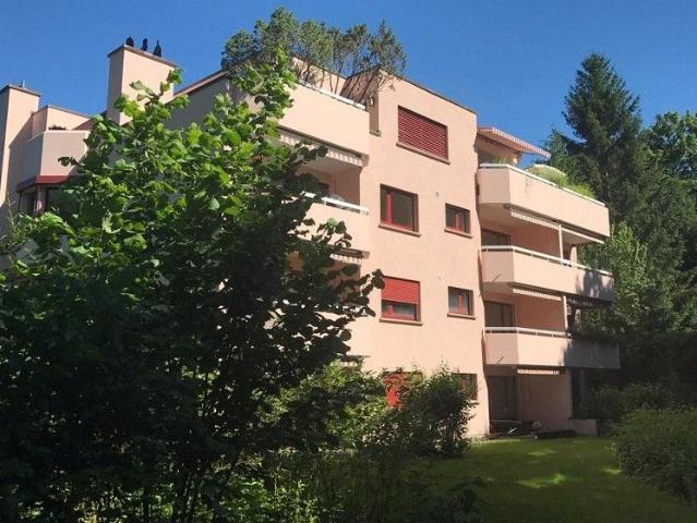 Frisch sanierte 2.5 Zimmer Wohnung mit Balkon in Baden