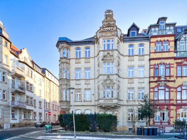 Moderne, bezugsbereite 1Raumwohnung mit Einbauküche & Stellplatz