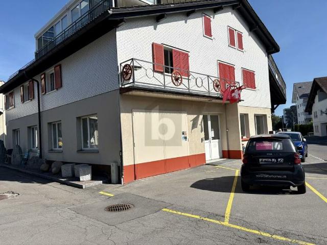 FRISCH RENOVIERT, GROSSZÜGIG & VIELSEITIG NUTZBAR