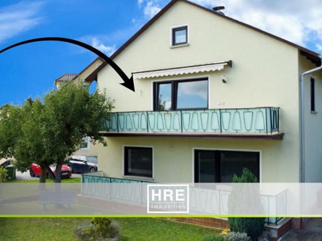 Frisch renoviert – Ihr neues Zuhause: 4 Zimmer Wohnung mit Balkon