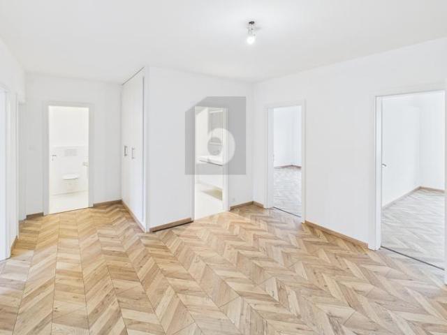 FRISCH RENOVIERT IM HERZEN DER STADT