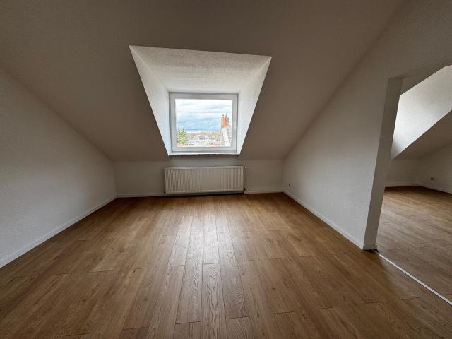 Frisch renovierte 3,5 Raum Wohnung auf der Augustastraße
