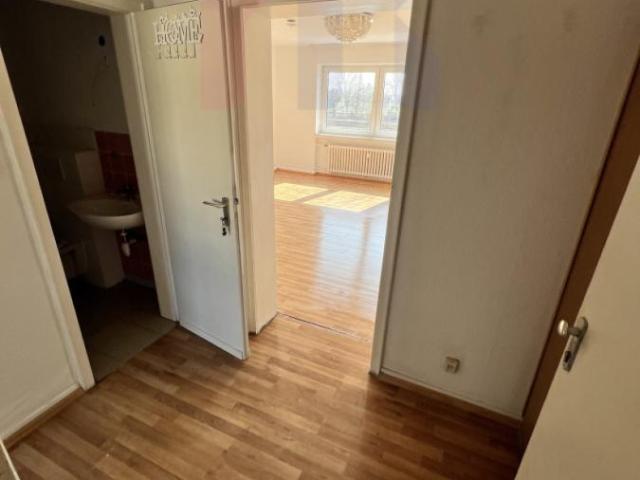 Frisch renovierte Single Wohnung!