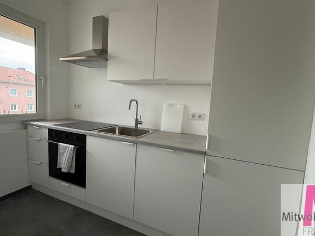 Frisch renoviertes und möbliertes WG Zimmer zum Erstbezug