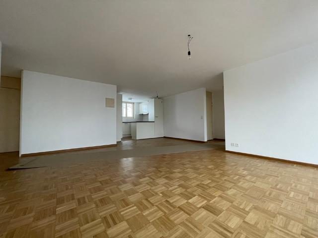 FRISCHLUFT! TOP 4.5 ZIMMERWOHNUNG MIT WEITSICHT!