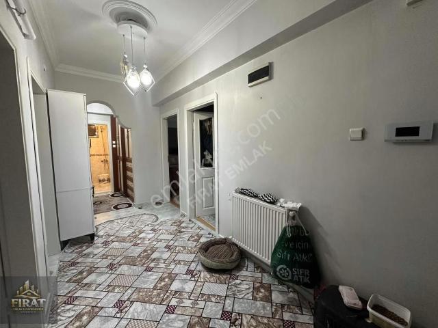 [frt]tahtalı Cami Arkasında Satılık 3+1 Ara Kat Daire