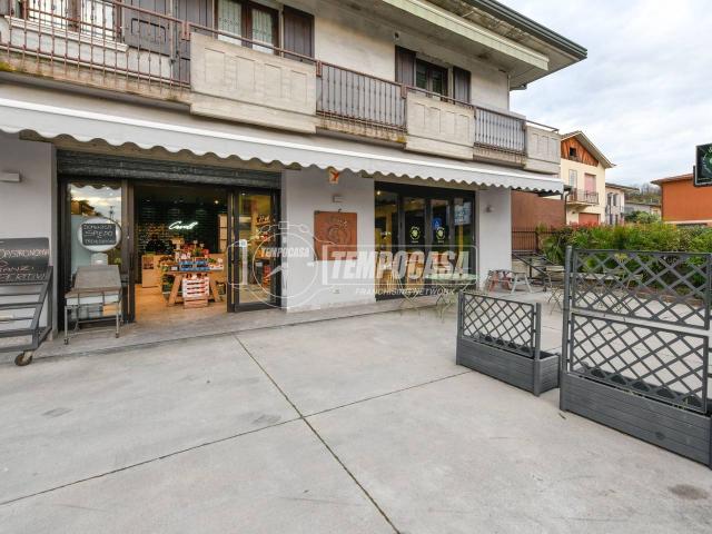 Frutta e verdura in vendita a Lonato