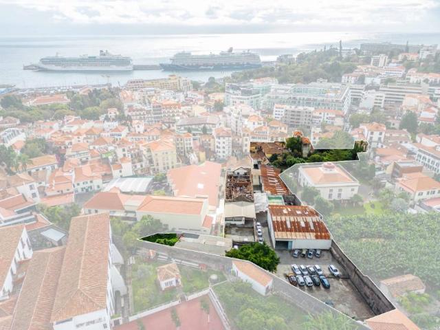 Funchal Ilha da Madeira 82368673