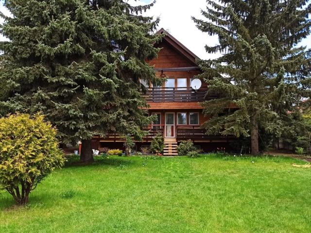 Funkcjonalny dom 136 m² z garażem i ogrodem