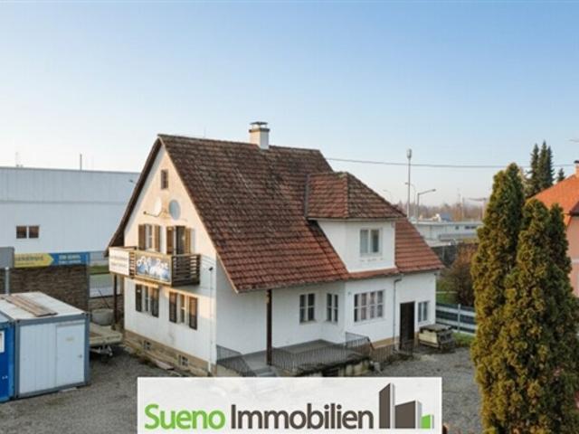 Funktionales Mitarbeiter oder Monteurhaus in zentraler Lage von Laakirchen
