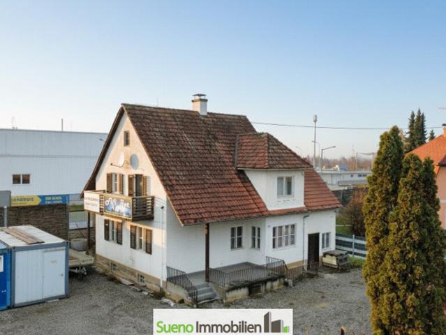 Funktionales Mitarbeiter oder Monteurhaus in zentraler Lage von Laakirchen