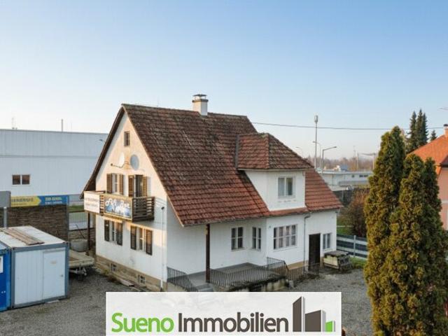 Funktionales Mitarbeiter oder Monteurhaus in zentraler Lage von Laakirchen