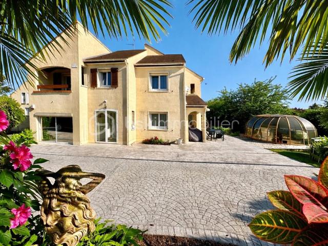 Fublaines – Maison d’architecte 185 m² + potentiel 50 m² – Terrain 3 500 m²