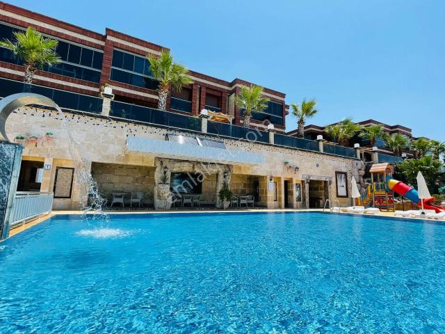 Full Manzara sahıle Yakın 7/24 Güvenlık kapalı Otopark/havuz sosyal Alan kombi lüx full Eşyalı
