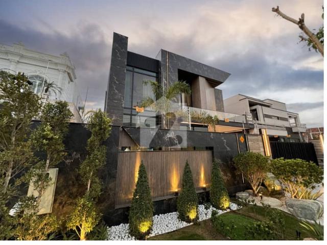 Full Basement Fully Furnished 1 Kanal Ultra Modern House For Sale