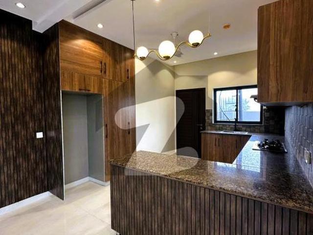 Full Basement Luxury Living Premium 10 Marla House In DHA Phase 7