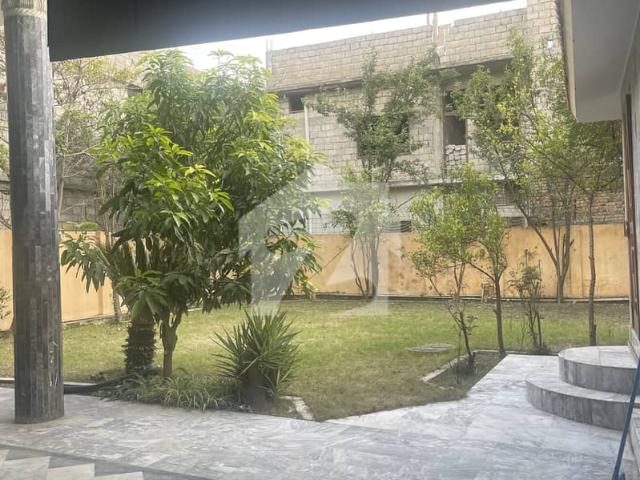 Full Beautiful House With Lawn Can Be Converted To Guest House 5 Bed Room Attached Bathroom And 6 Car Park 17KM From Nathiagali And 12KM From Thandiani, 2 Min Drive From Murree Road Abboottabad