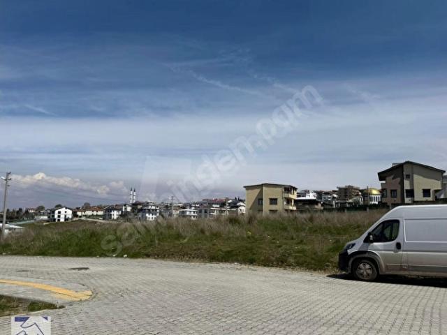 FULL DENİZ MANZARALI BAĞLARBAŞINDA PARK YANI 3 KAT İMARLI KAT