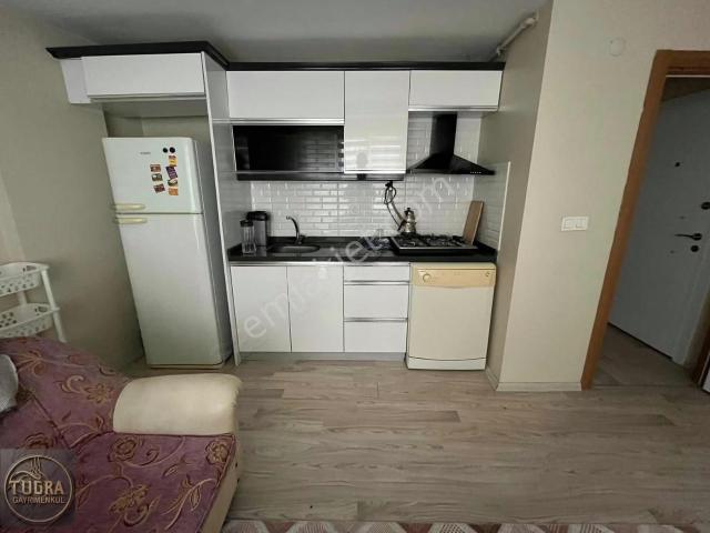 Full Eşyalı Merkezi Konum Arakat Kiralık 1+1