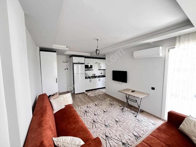 Full Eşyalı İskanlı Oturuma Hazır Az Katlı Lüks Ara Kat Daire