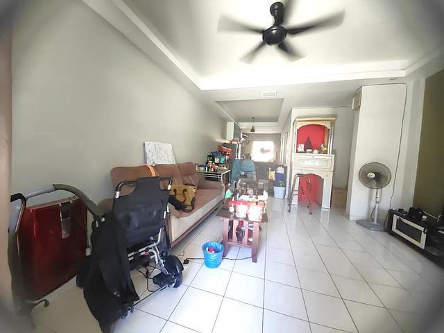 FULL FURNISH 2 STY HOUSE Taman Pinggiran Putra Taman Equine MRT