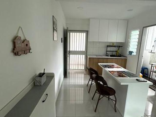 FULL FURNISH Fairview Condo at Sungai Ara Bayan Lepas For Rent