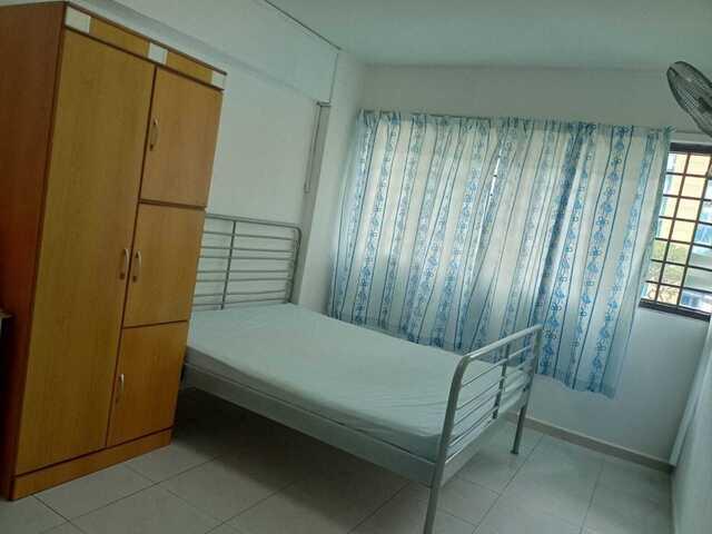 Full furnished common room * NO air con