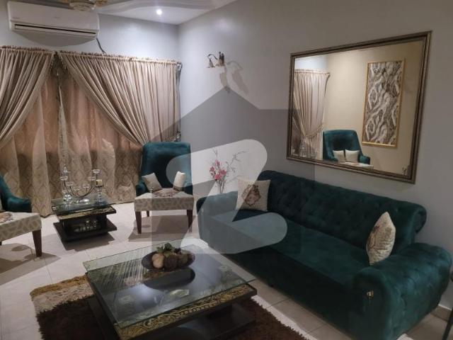 Full Floor Apartment For Rent Nishat Commercial Area
