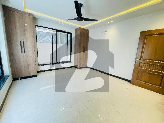 Full House Available For Rent In F 6