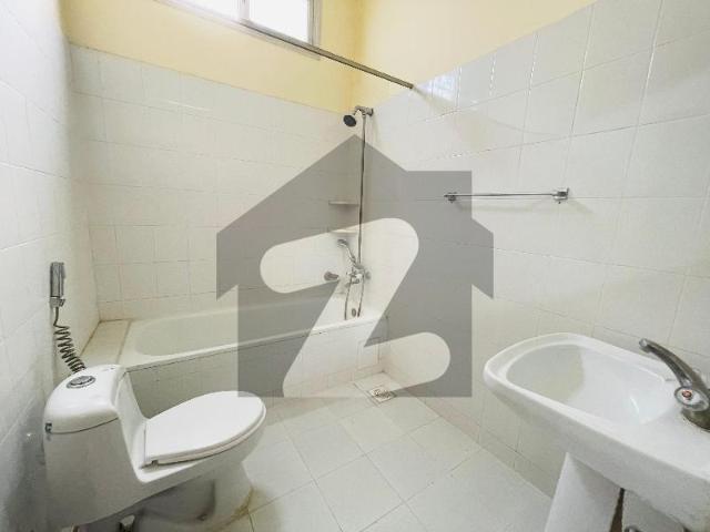 Full House For Rent Available In F 8