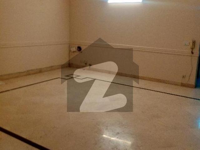 Full House For Rent F 11