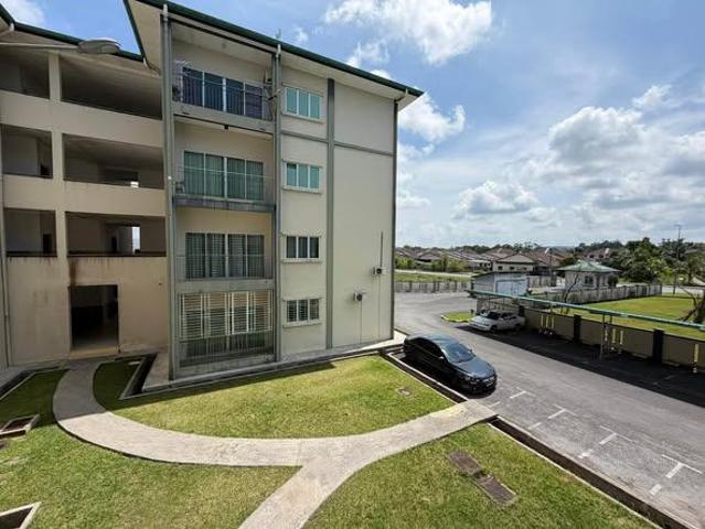 Full Lian Uni Square WalkUp Apartment For Sale