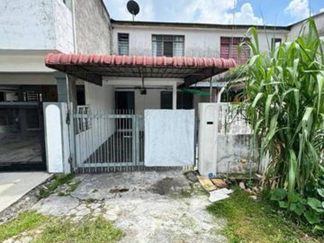Double storey Medium Cost end lotTaman Delima 3