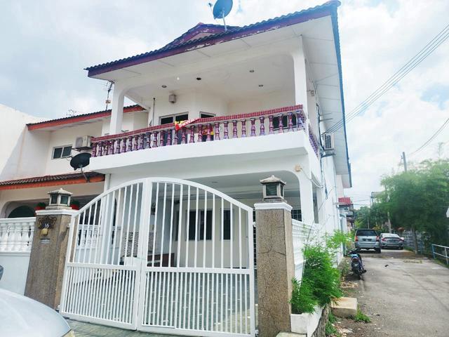 Full Loan2Sty Terrace Endlot House Taman Maju Satu Sg Jelok Kajang