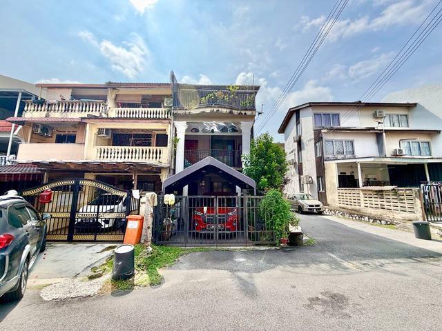 FULL LOAN 0 DEPOSIT 3 Storey Terrace End Lot Taman Seraya Ampang