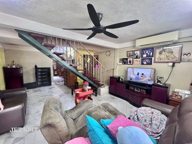 FULL LOAN 100 Facing Field Kapar Batu 5 Klang 2Storey House