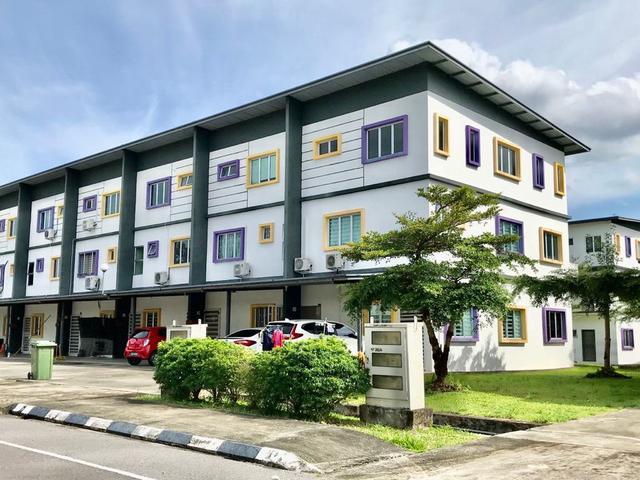 Full Loan 15 mileKota Samarahn Wassion Avenue Townhouse For Sale