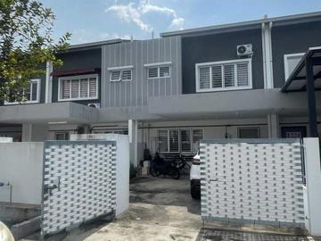 FULL LOAN 2 Storey Laman Haris Jalan 13 Puncak Alam