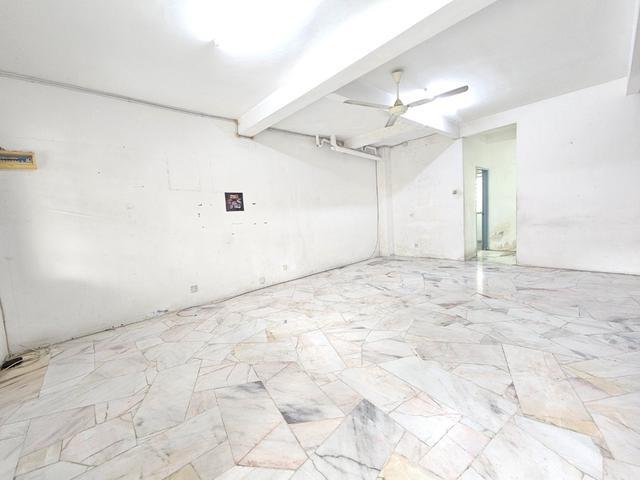 Full loan 2 Storey Terrace Taman Saujana Puchong