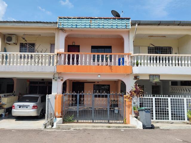 Full loan 4 room 2 storey low costTaman Titiwangsa