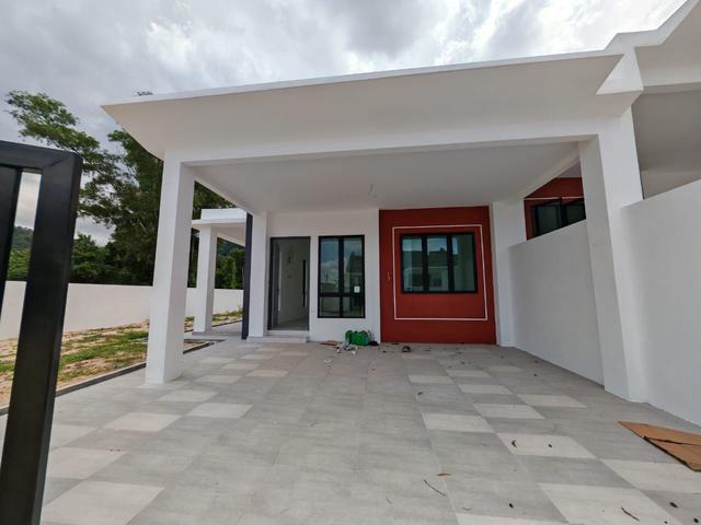 Full Loan 4 Rooms Size 20x69 Ipoh Silibin New Single Storey House