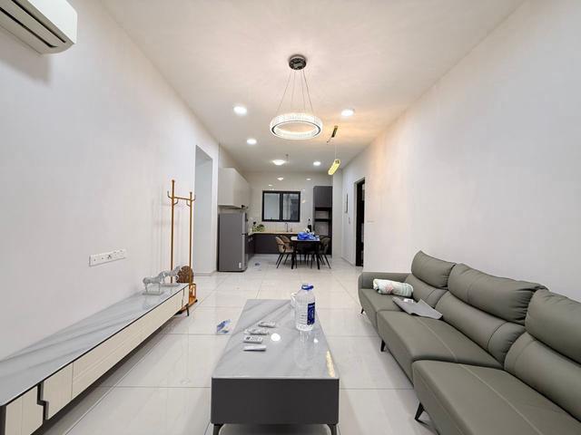 Full Loan Country Garden Danga Bay Royal Strand Renovated High Floor
