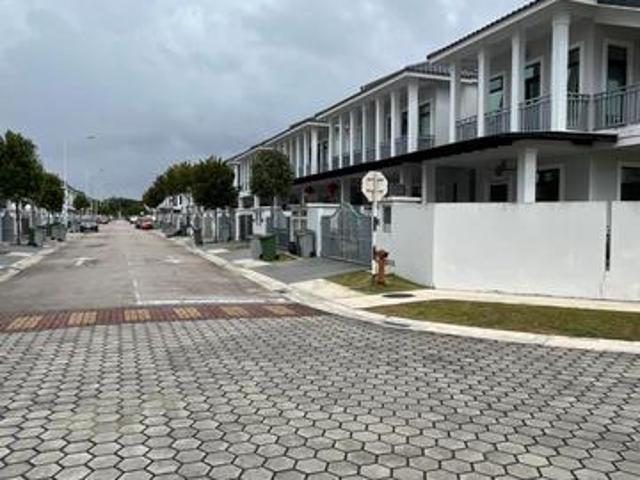 Full Loan Corner Lot Eco Tropics Facing South Gated Guarded
