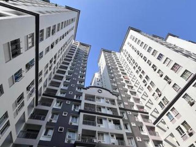 Full Loan Corner Unit 4 rooms South City Condo Block C